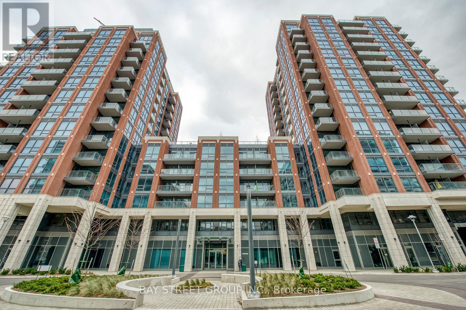 711 - 31 TIPPETT ROAD, Toronto, Ontario