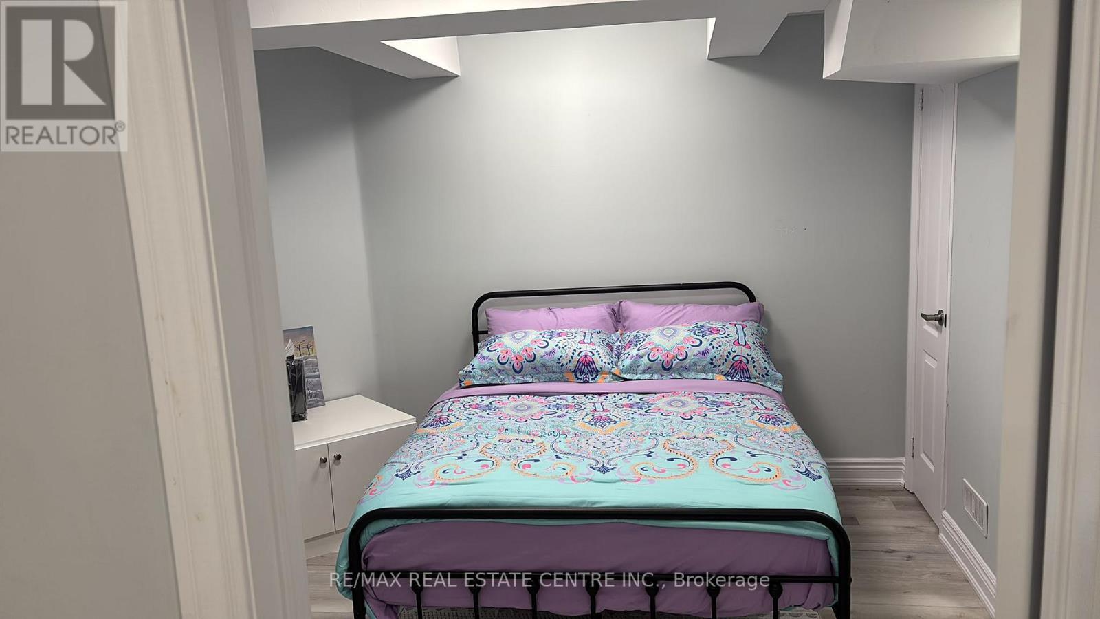 726 Dolby Crescent, Milton, Ontario  L9T 5L7 - Photo 20 - W12932710