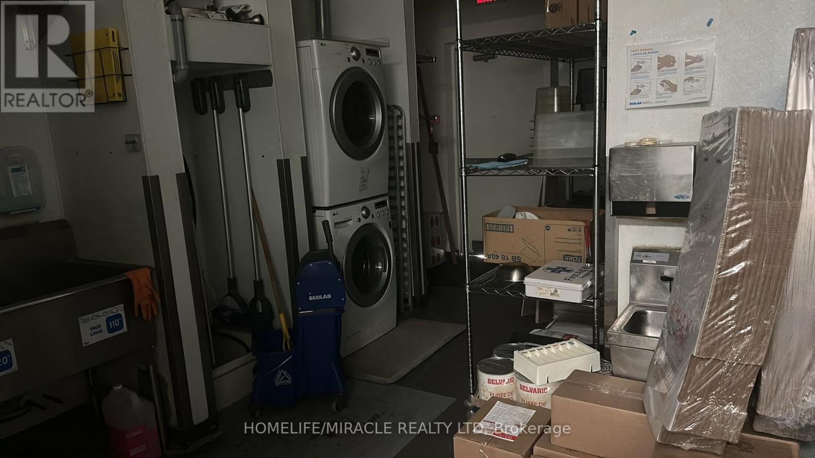 B9 - 668 Erb Street, Waterloo, Ontario  N2T 2Z7 - Photo 17 - X12935298