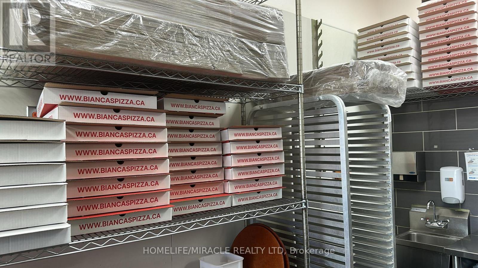 B9 - 668 Erb Street, Waterloo, Ontario  N2T 2Z7 - Photo 8 - X12935298