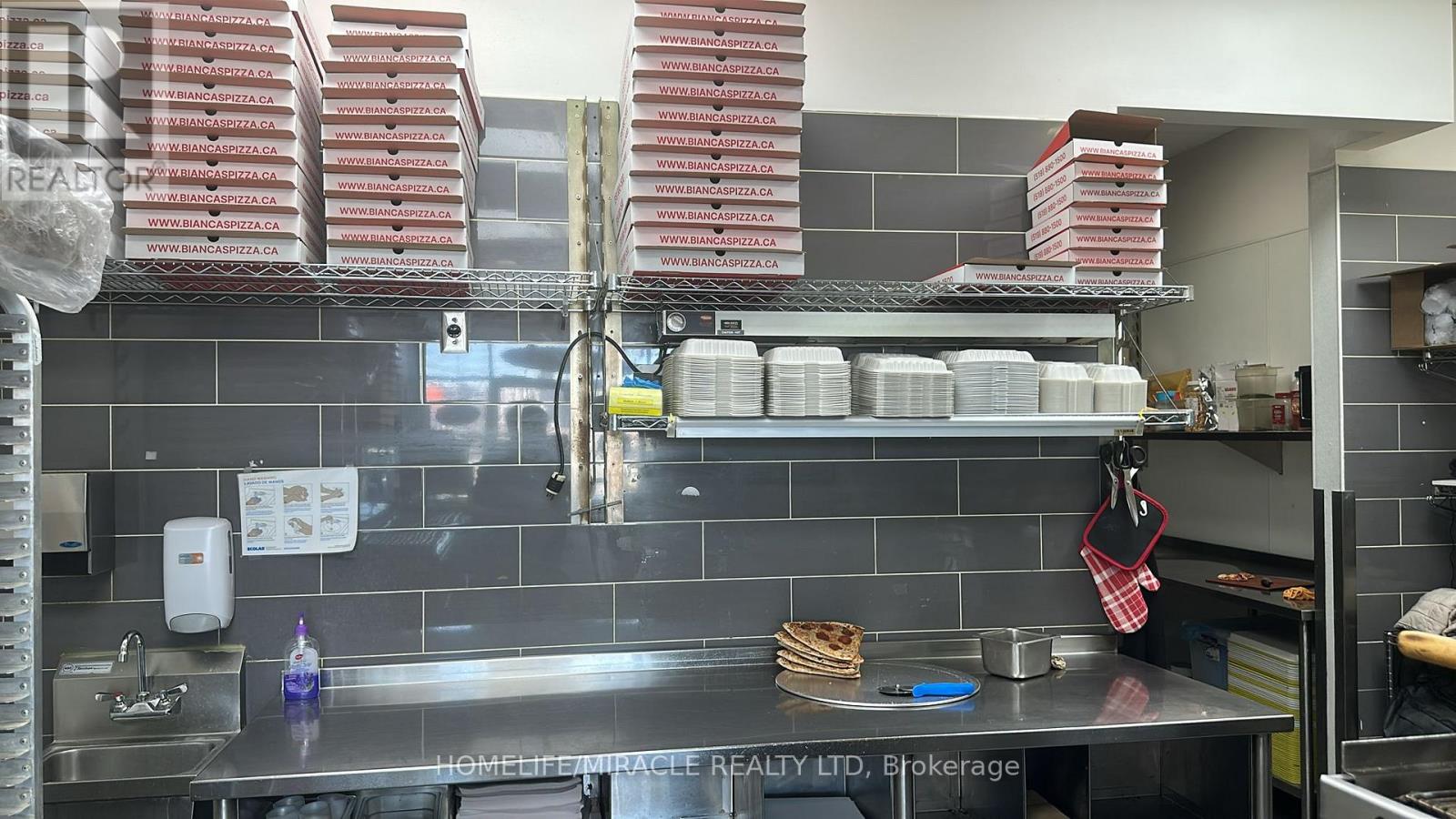 B9 - 668 Erb Street, Waterloo, Ontario  N2T 2Z7 - Photo 9 - X12935298