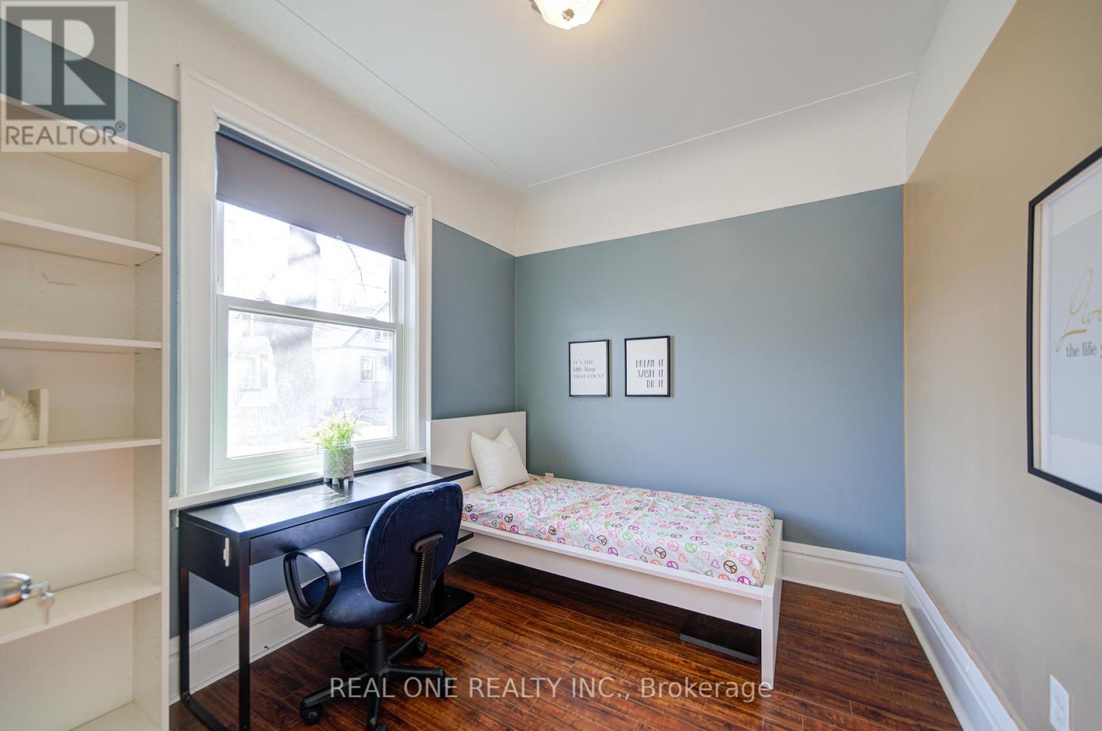 102 Royal Avenue, Hamilton, Ontario  L8S 2C6 - Photo 14 - X12935410