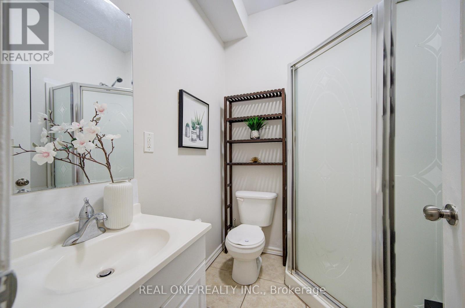 102 Royal Avenue, Hamilton, Ontario  L8S 2C6 - Photo 23 - X12935410