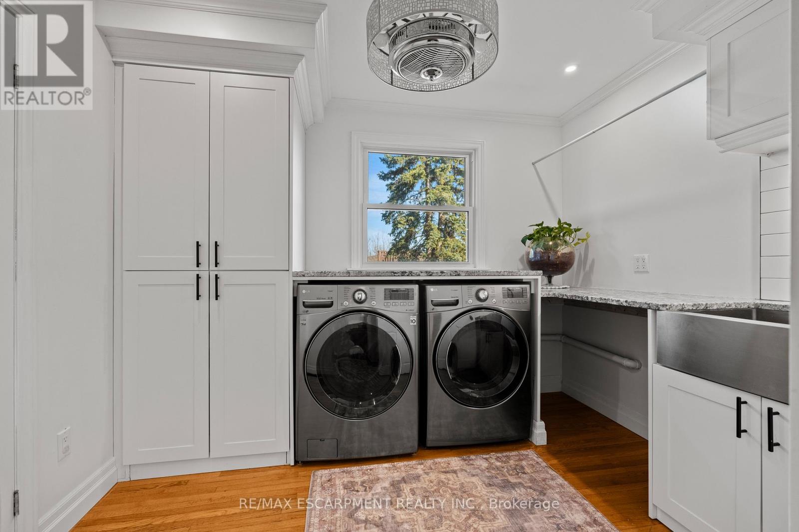 27 Cline Mountain Road S, Grimsby, Ontario  L3M 4B4 - Photo 15 - X12935422