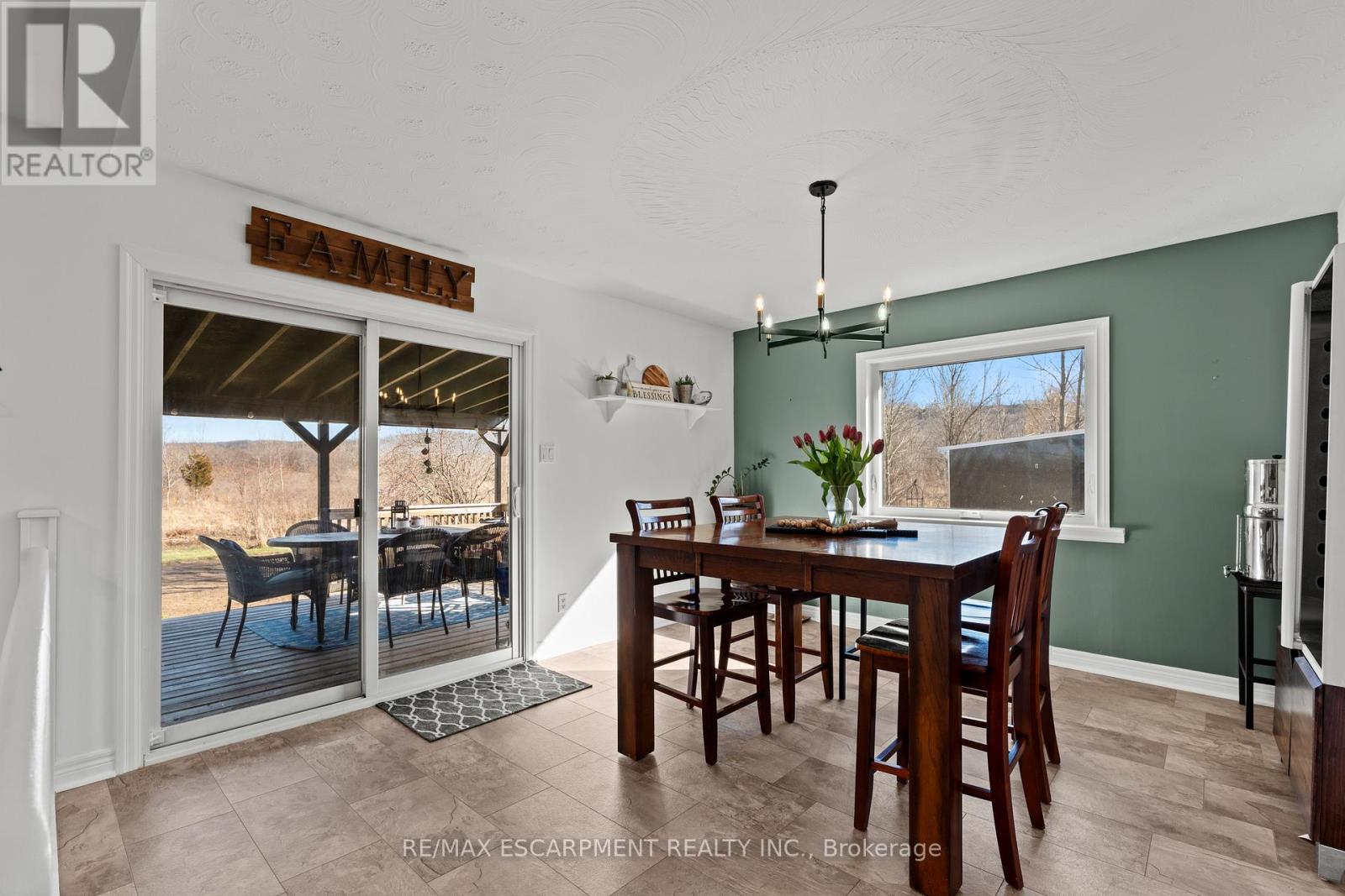 27 Cline Mountain Road S, Grimsby, Ontario  L3M 4B4 - Photo 19 - X12935422