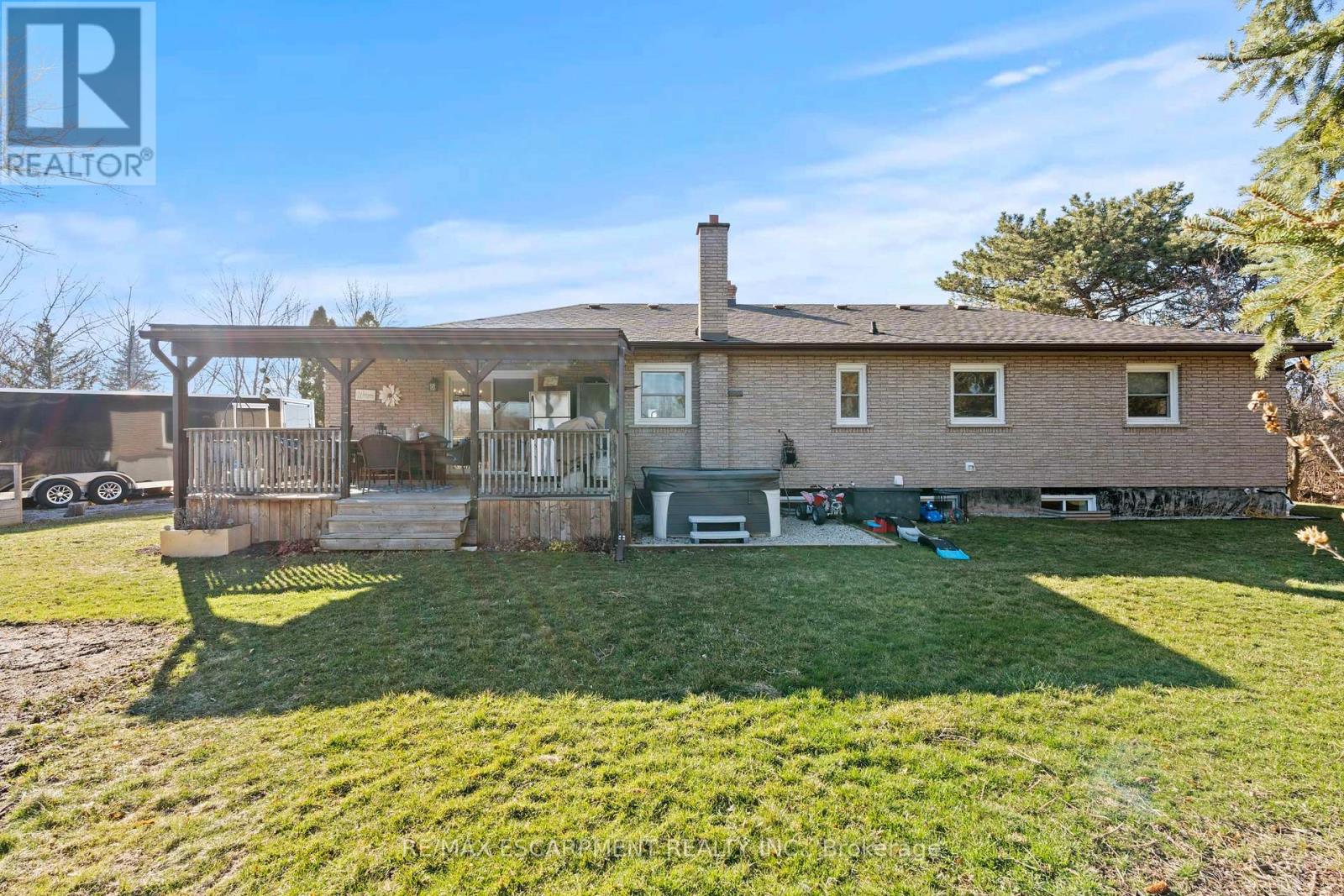 27 Cline Mountain Road S, Grimsby, Ontario  L3M 4B4 - Photo 28 - X12935422