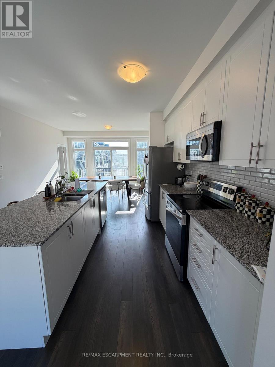 460 Provident Way, Hamilton (Mount Hope), Ontario  L0R 1C0 - Photo 15 - X12935490