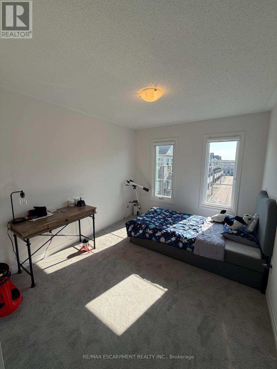 460 Provident Way, Hamilton (Mount Hope), Ontario  L0R 1C0 - Photo 21 - X12935490