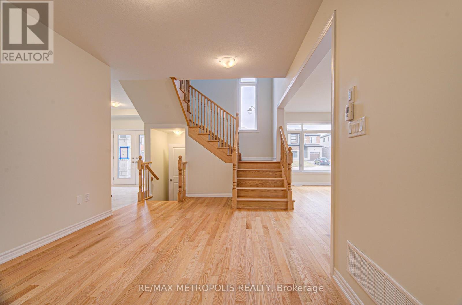 25 Heming Street, Brant, Ontario  N3L 0M6 - Photo 11 - X12935494