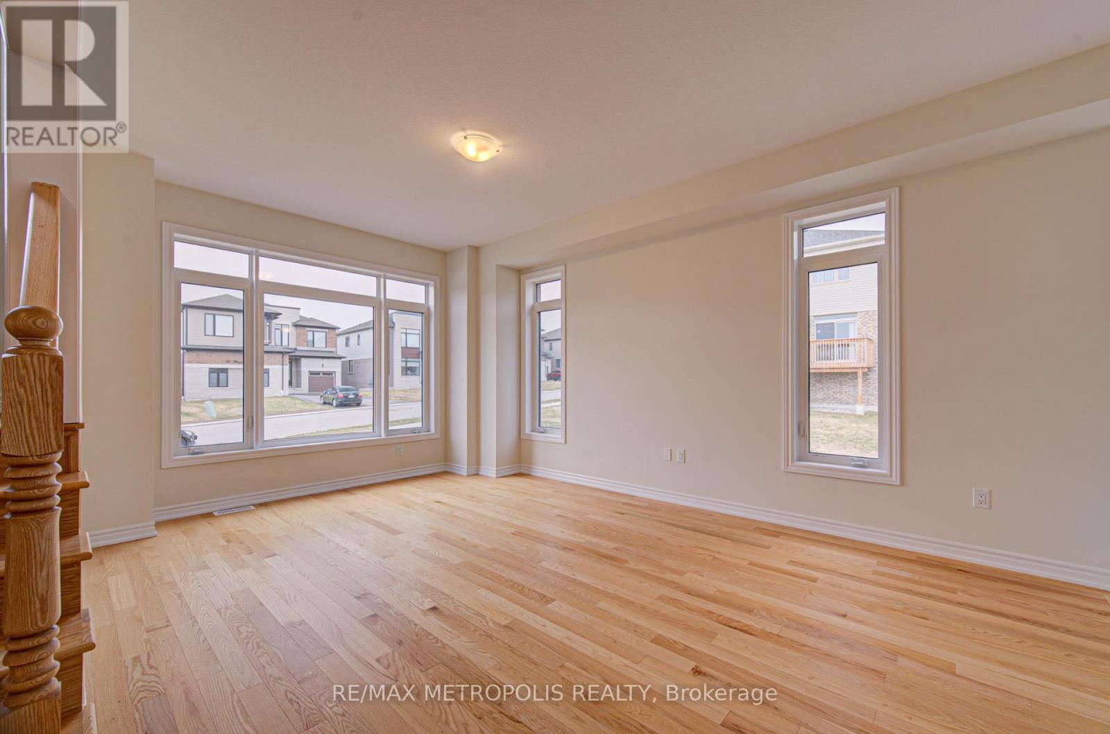 25 Heming Street, Brant, Ontario  N3L 0M6 - Photo 12 - X12935494