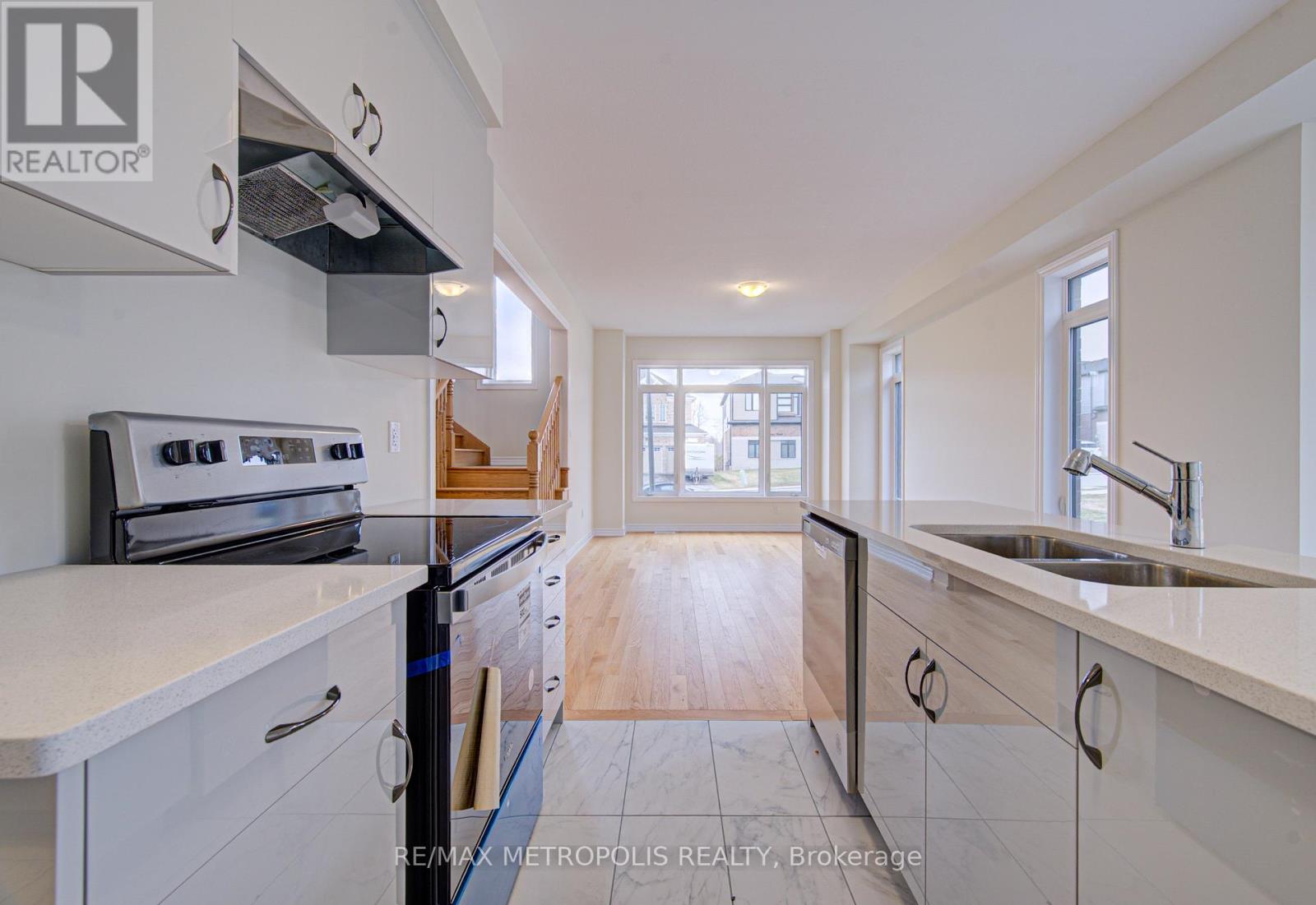 25 Heming Street, Brant, Ontario  N3L 0M6 - Photo 19 - X12935494