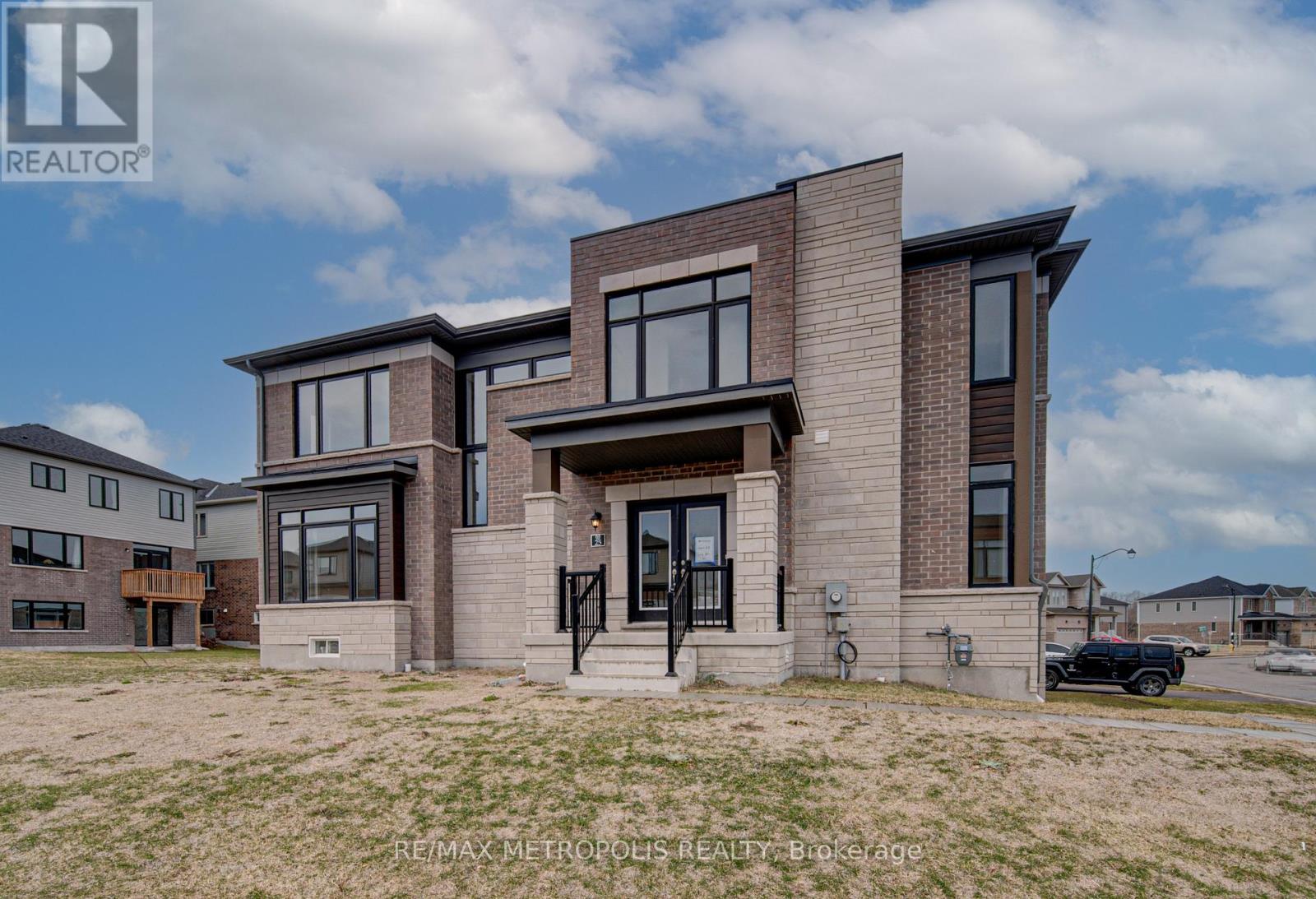 25 Heming Street, Brant, Ontario  N3L 0M6 - Photo 2 - X12935494