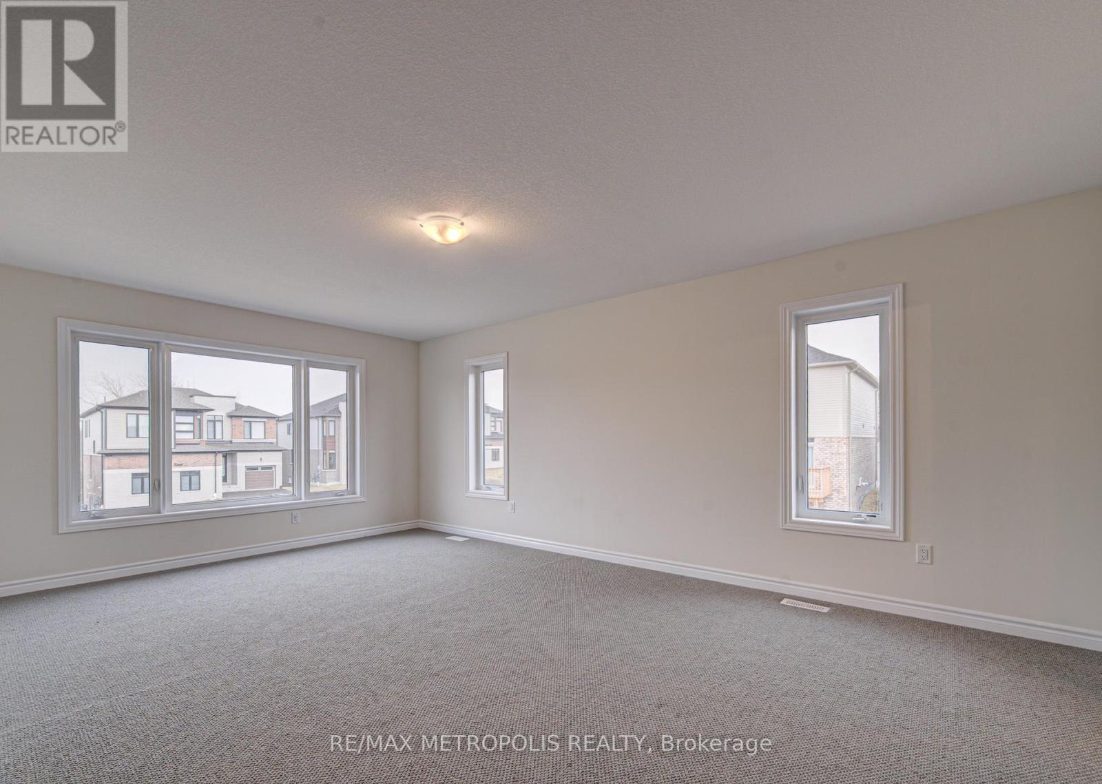 25 Heming Street, Brant, Ontario  N3L 0M6 - Photo 27 - X12935494