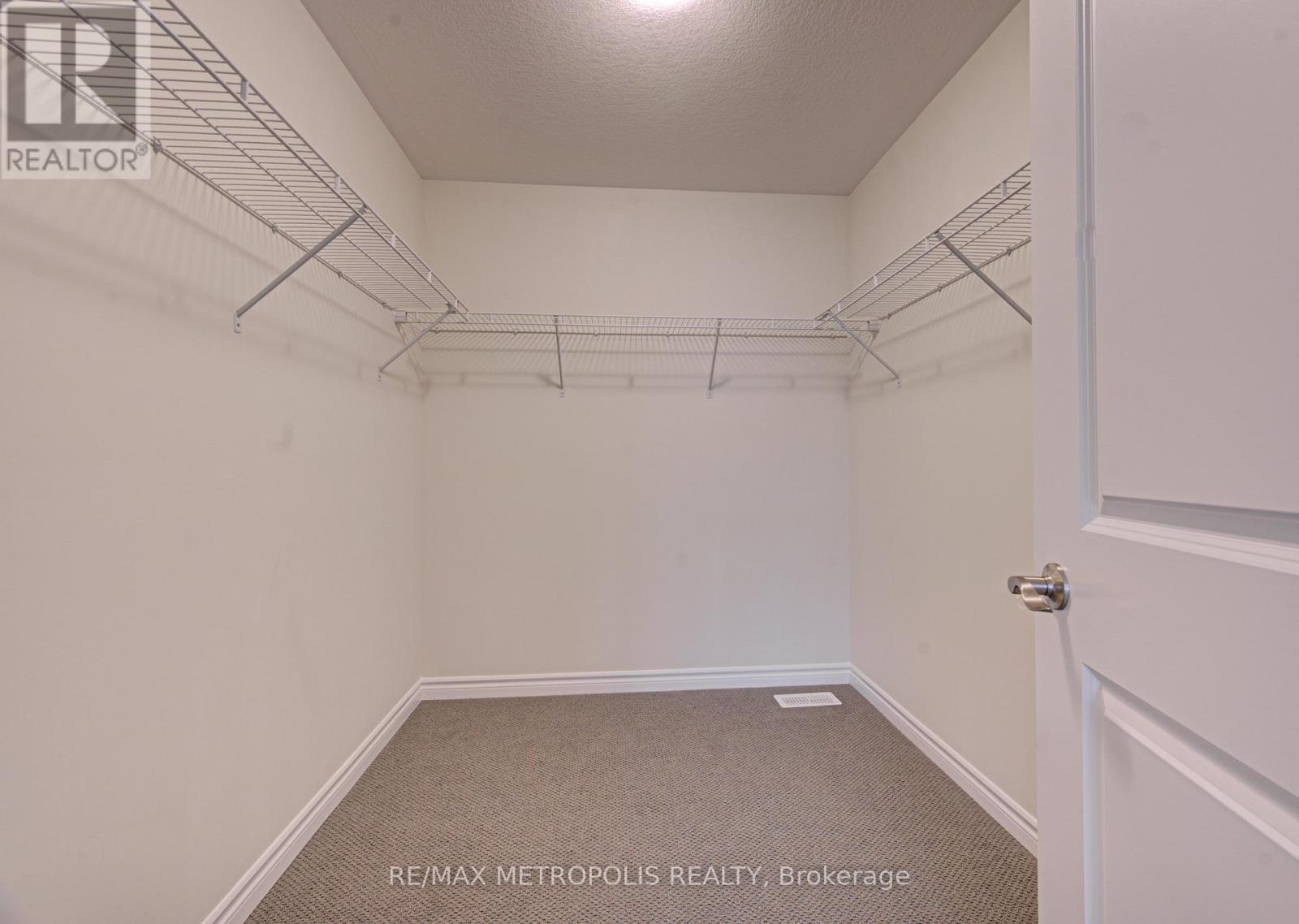 25 Heming Street, Brant, Ontario  N3L 0M6 - Photo 28 - X12935494