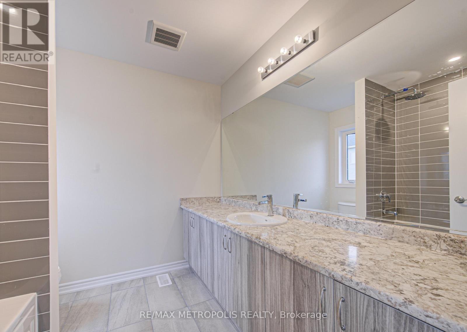 25 Heming Street, Brant, Ontario  N3L 0M6 - Photo 29 - X12935494