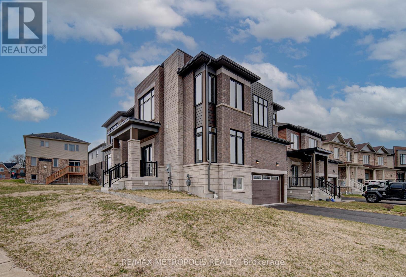 25 Heming Street, Brant, Ontario  N3L 0M6 - Photo 3 - X12935494