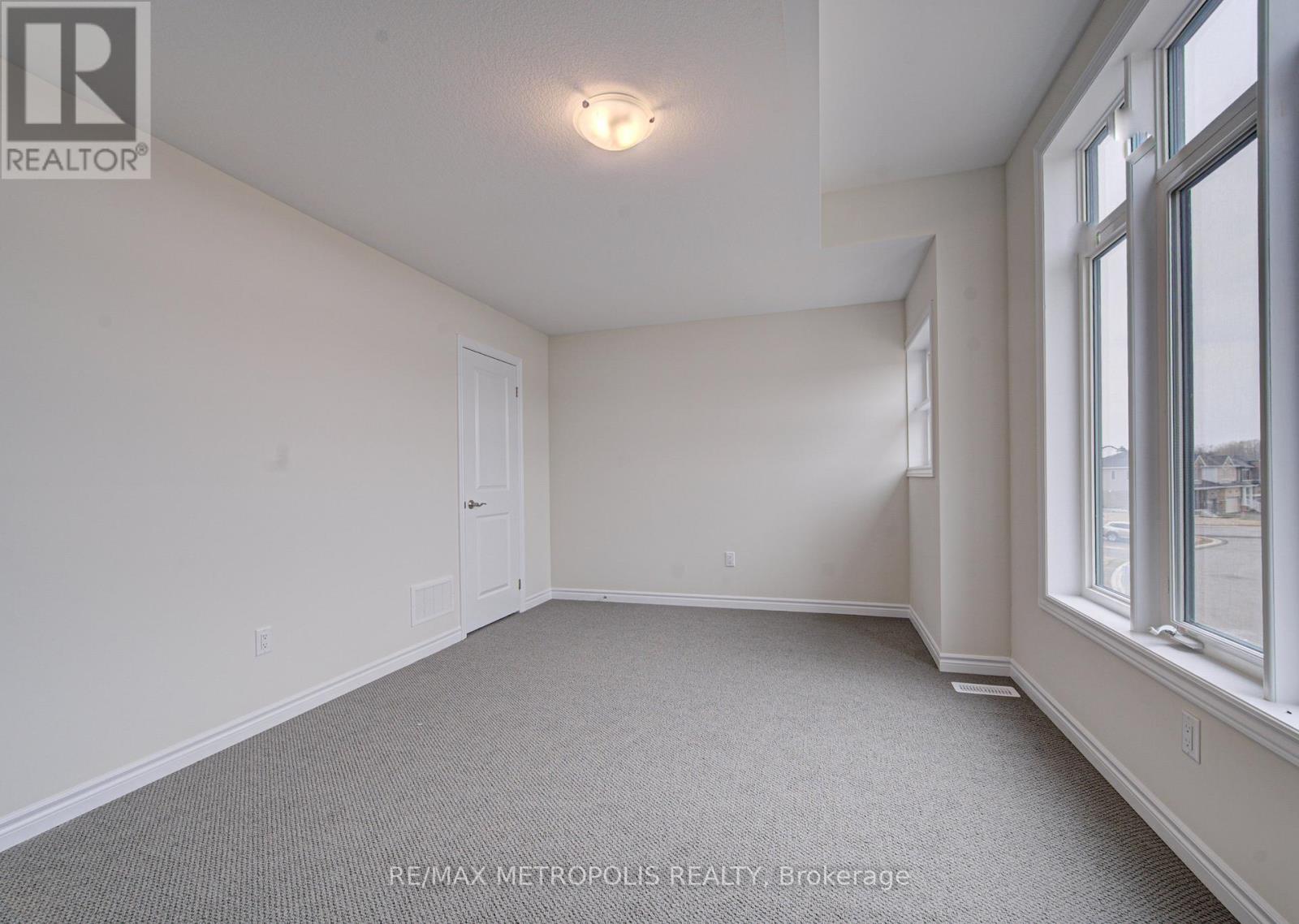 25 Heming Street, Brant, Ontario  N3L 0M6 - Photo 35 - X12935494