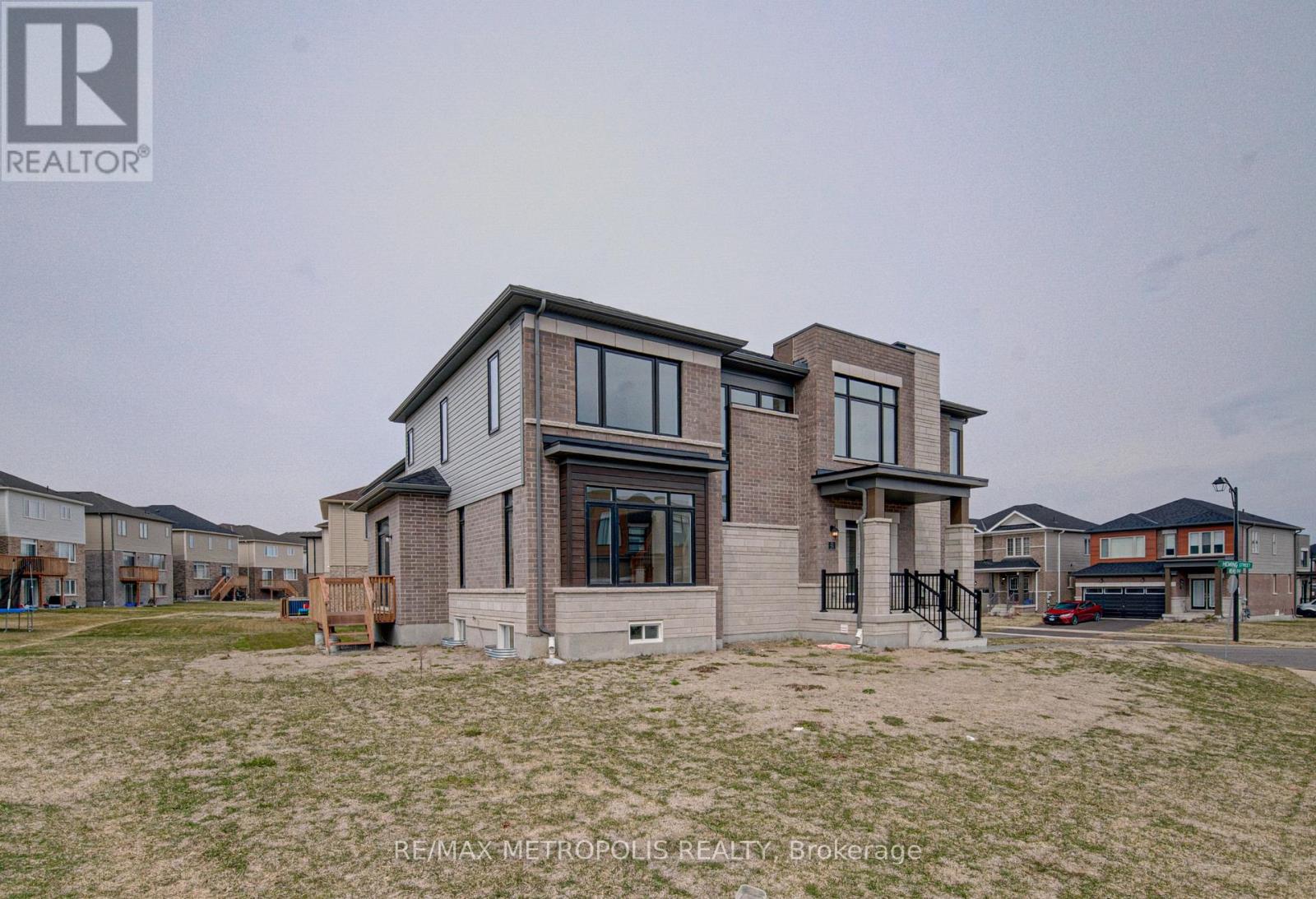 25 Heming Street, Brant, Ontario  N3L 0M6 - Photo 40 - X12935494