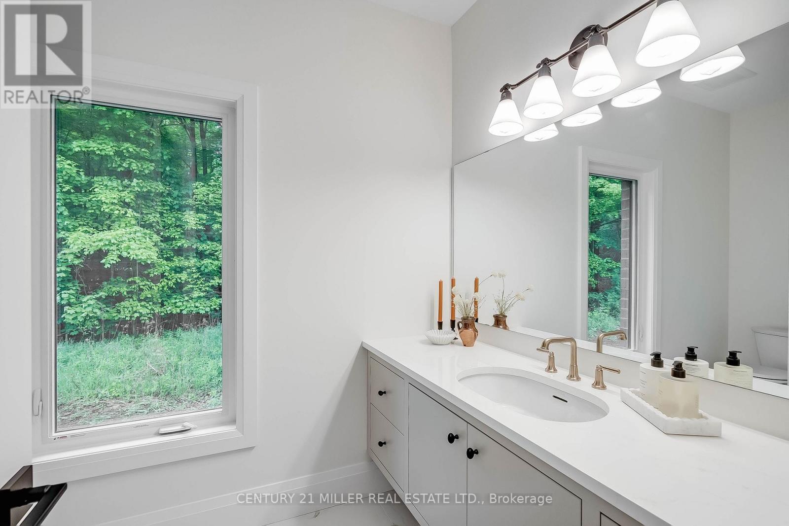 4512 Concession 11 Road, Puslinch, Ontario  N0B 2J0 - Photo 21 - X12935530