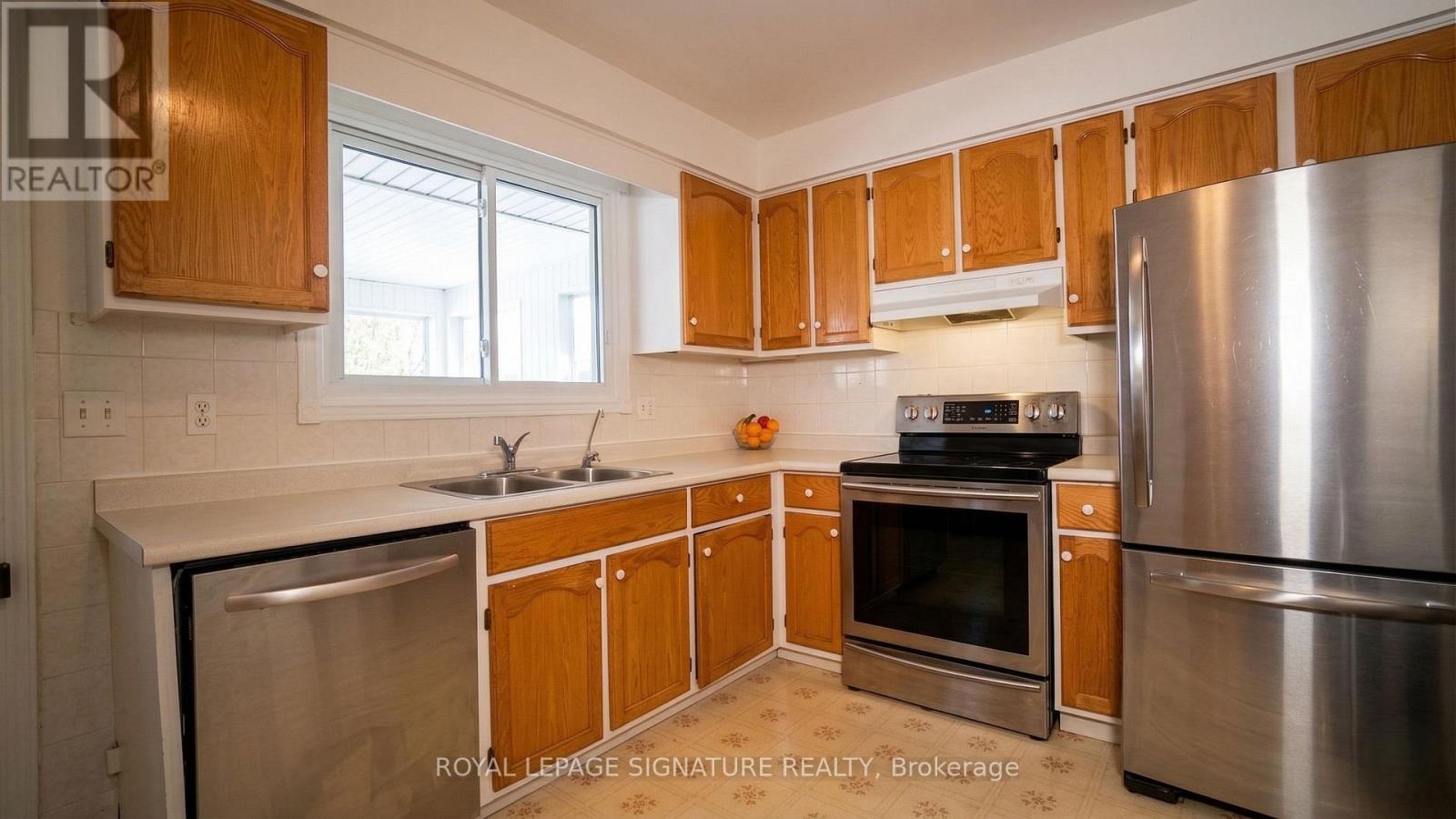 15 Douglas Avenue, Norfolk, Ontario  N3Y 4Z1 - Photo 18 - X12935024