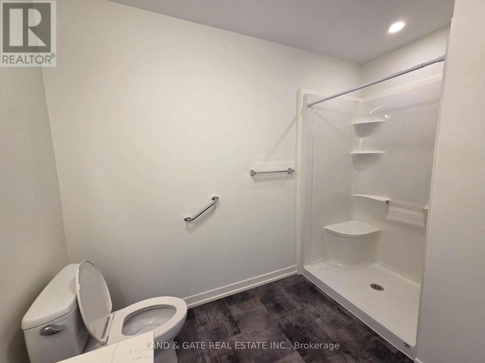 604 - 976 Simcoe Street N, Oshawa, Ontario  L1G 4W4 - Photo 10 - E12767030