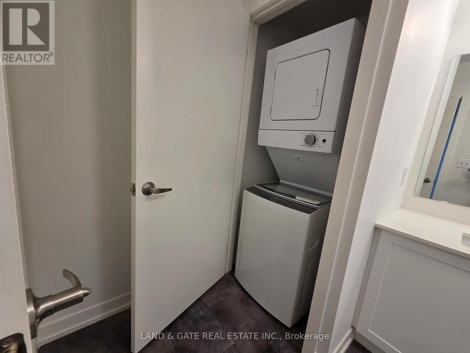 604 - 976 Simcoe Street N, Oshawa, Ontario  L1G 4W4 - Photo 12 - E12767030