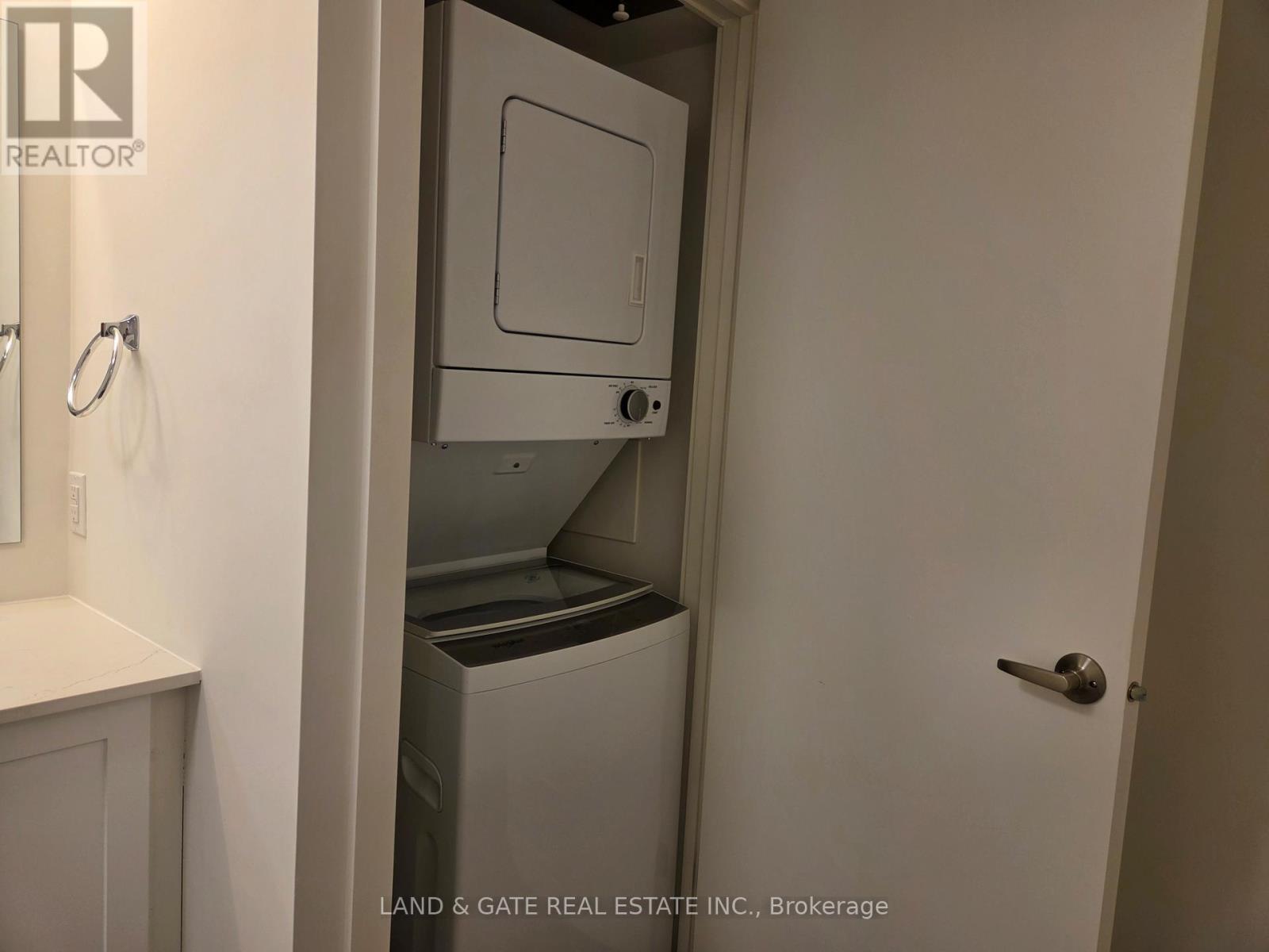 305 - 976 Simcoe Street N, Oshawa, Ontario  L1G 4W4 - Photo 10 - E12874146