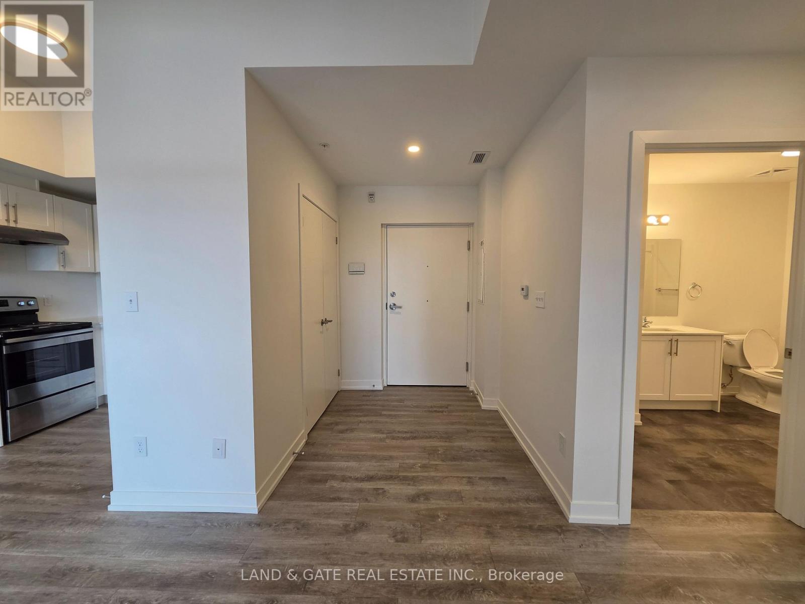 604 - 976 Simcoe Street N, Oshawa, Ontario  L1G 4W4 - Photo 6 - E12767030