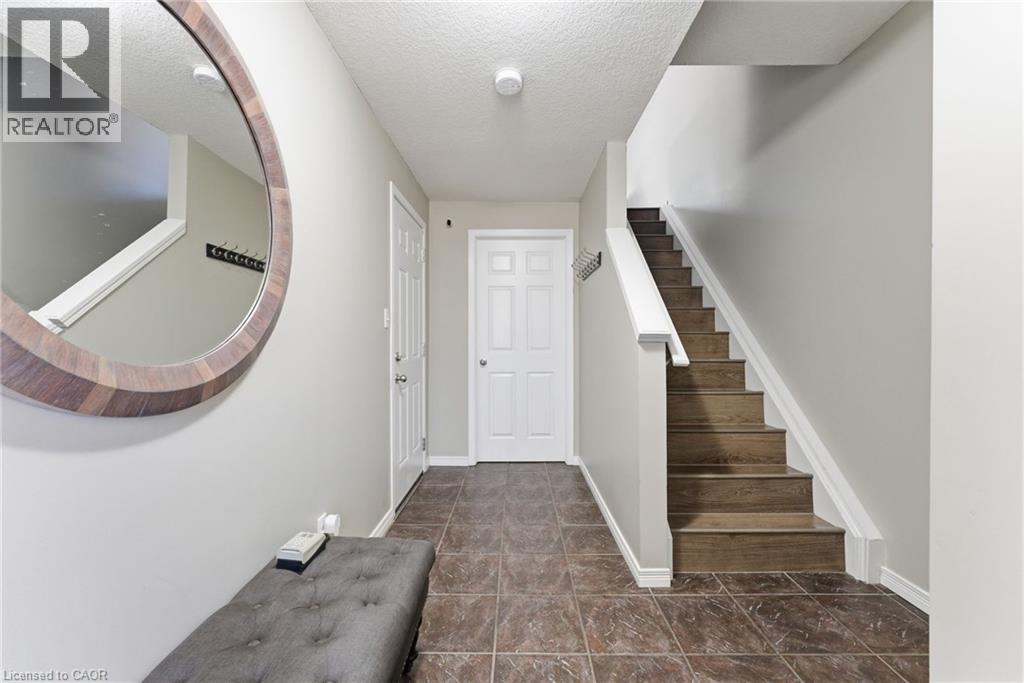 208 Templewood Drive, Kitchener, Ontario  N2R 0A3 - Photo 11 - 40816137