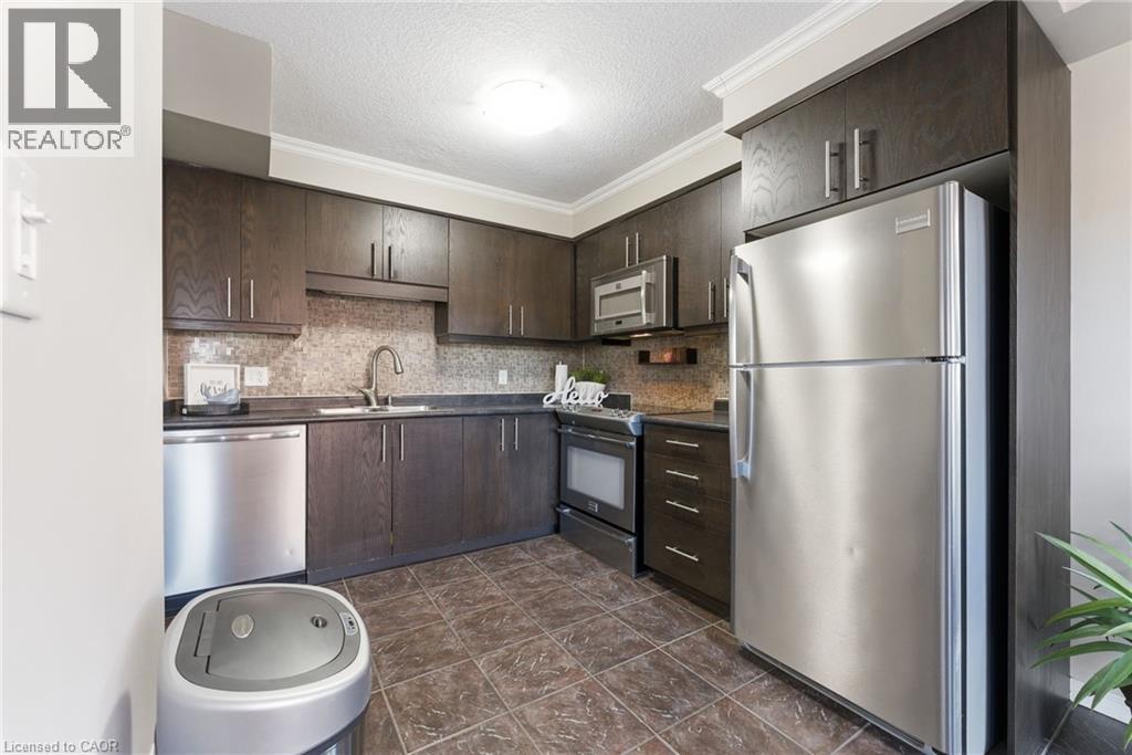 208 Templewood Drive, Kitchener, Ontario  N2R 0A3 - Photo 16 - 40816137