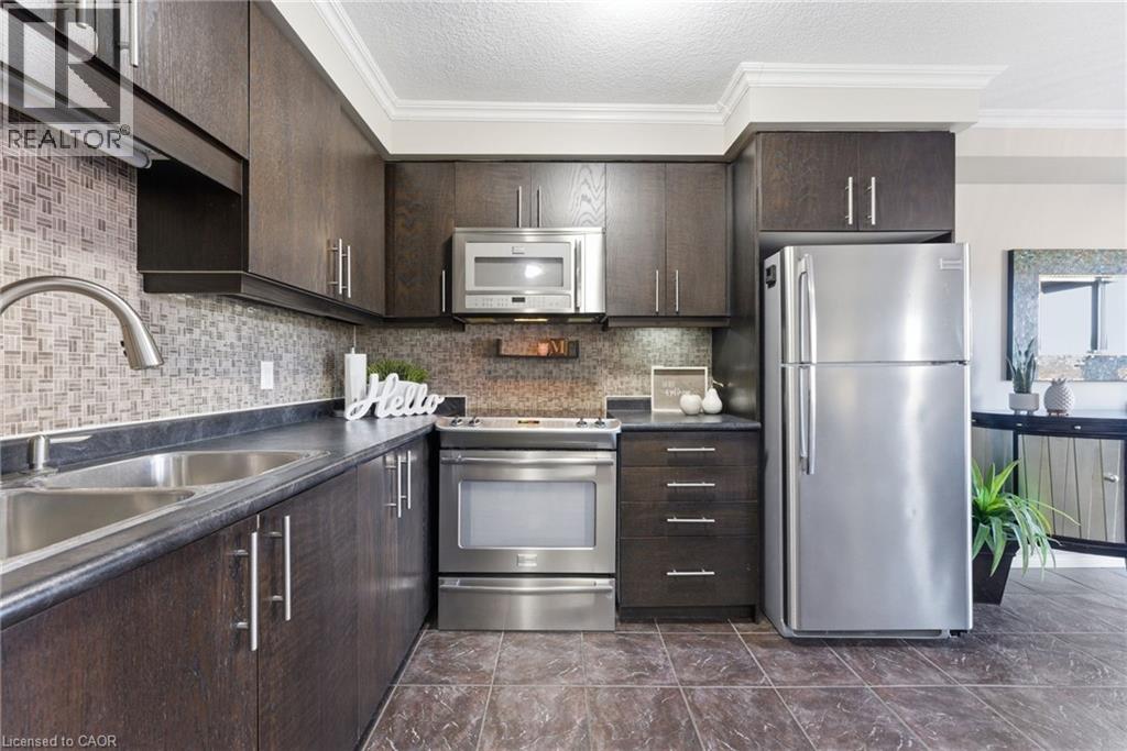 208 Templewood Drive, Kitchener, Ontario  N2R 0A3 - Photo 17 - 40816137