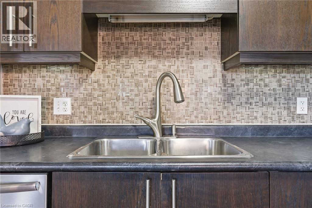 208 Templewood Drive, Kitchener, Ontario  N2R 0A3 - Photo 18 - 40816137