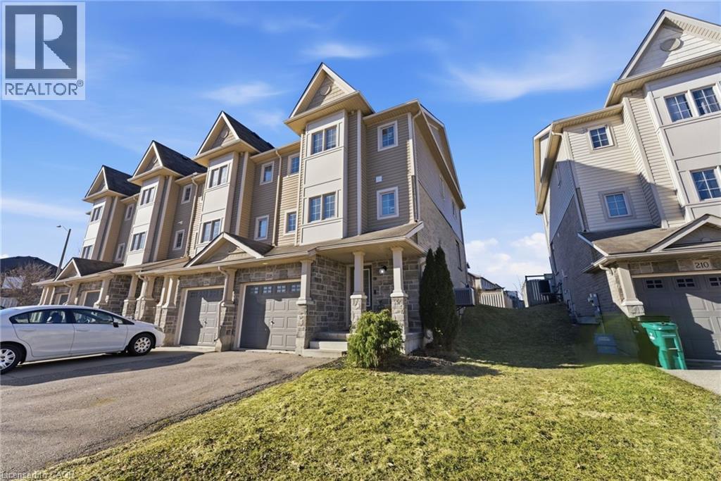 208 Templewood Drive, Kitchener, Ontario  N2R 0A3 - Photo 2 - 40816137