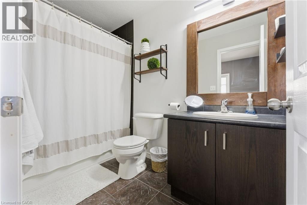 208 Templewood Drive, Kitchener, Ontario  N2R 0A3 - Photo 30 - 40816137