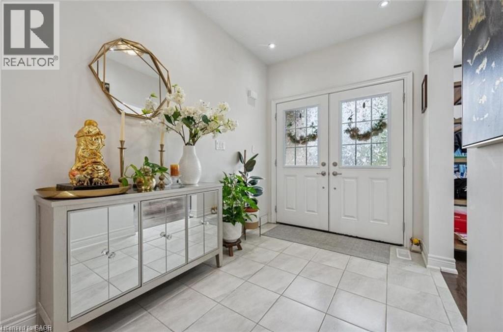 77 Eaglecrest Street, Kitchener, Ontario  N2K 4K1 - Photo 2 - 40816121