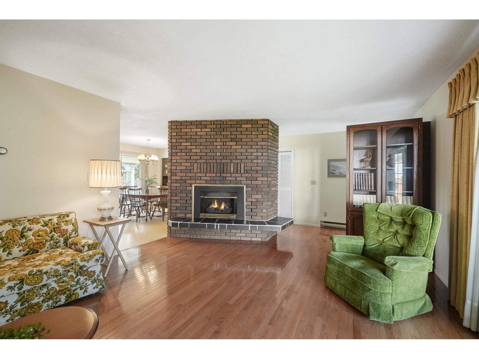 6172 184 Street, Surrey, British Columbia  V3S 9E6 - Photo 4 - R3104567