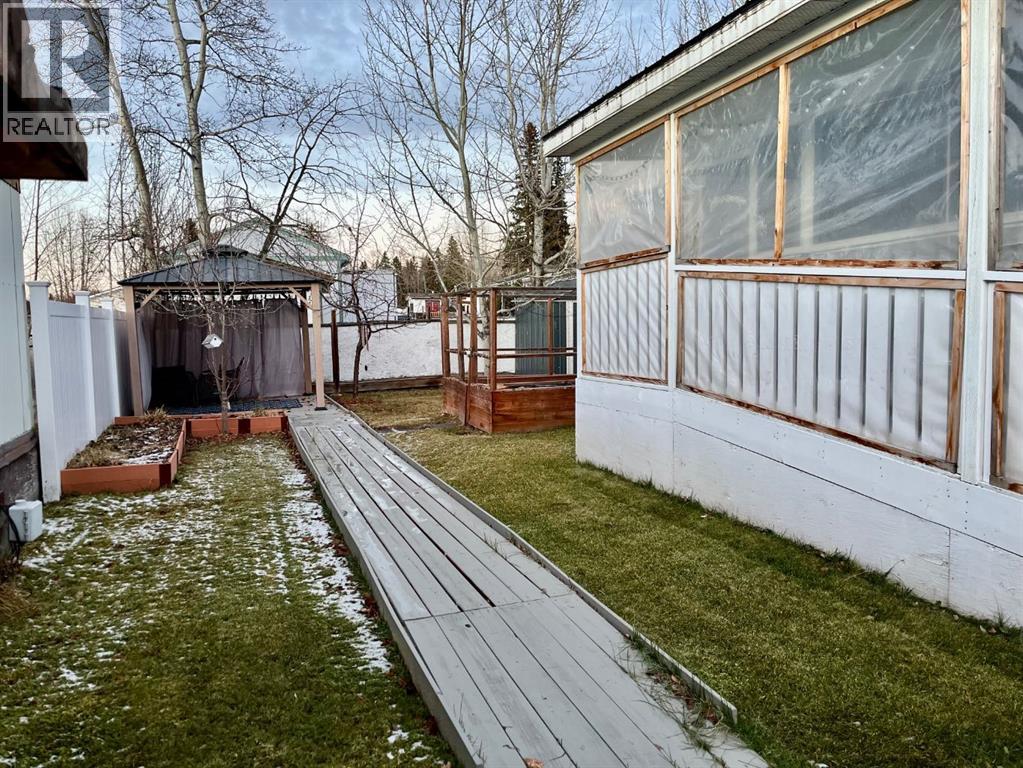 105, 5311 60 Street, Rocky Mountain House, Alberta  T4T 1N2 - Photo 5 - A2272243