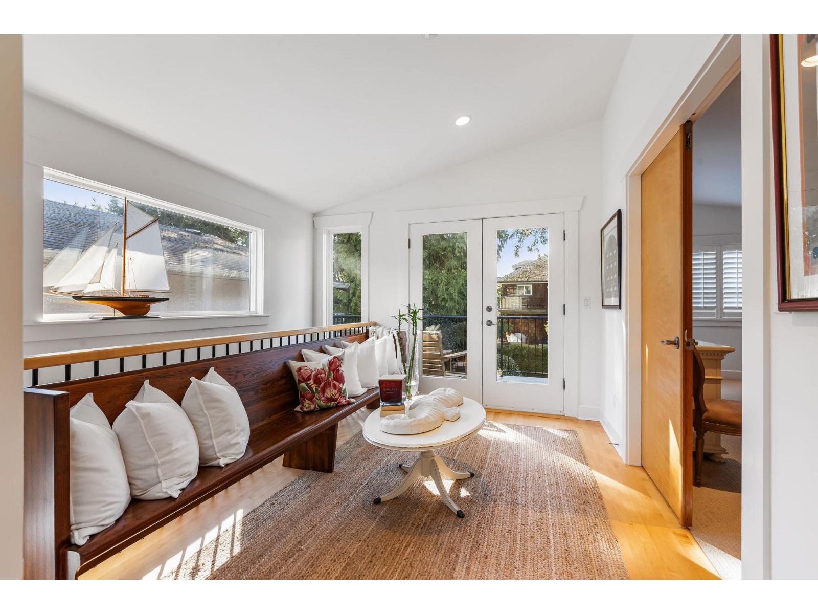 933 Maple Street, White Rock, British Columbia  V4B 4M4 - Photo 12 - R3104319