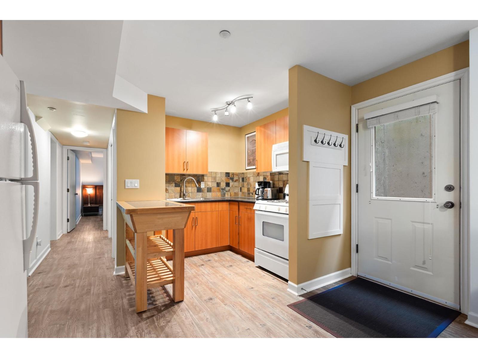 933 Maple Street, White Rock, British Columbia  V4B 4M4 - Photo 33 - R3104319