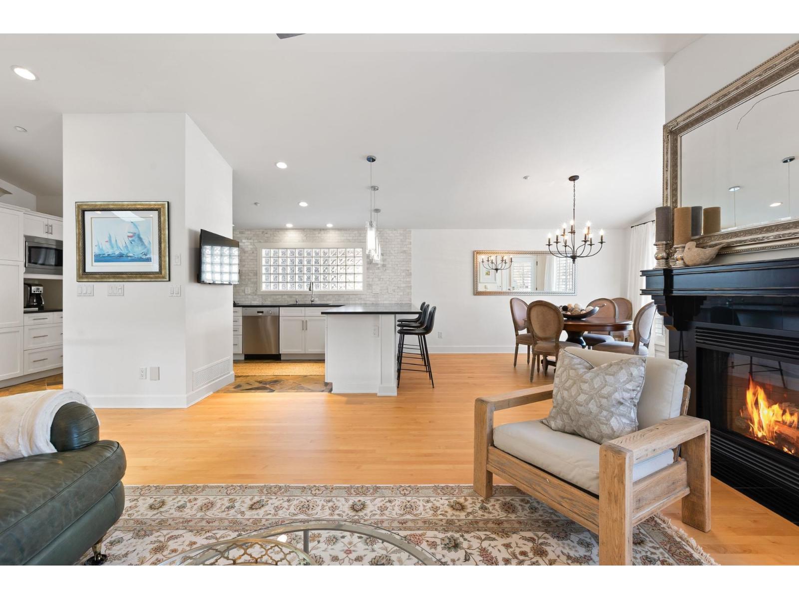 933 Maple Street, White Rock, British Columbia  V4B 4M4 - Photo 7 - R3104319