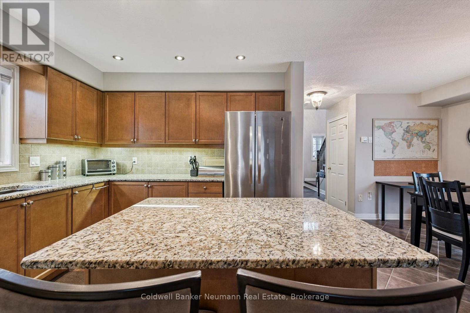 150 Lynch Circle, Guelph, Ontario  N1L 1R7 - Photo 11 - X12890244