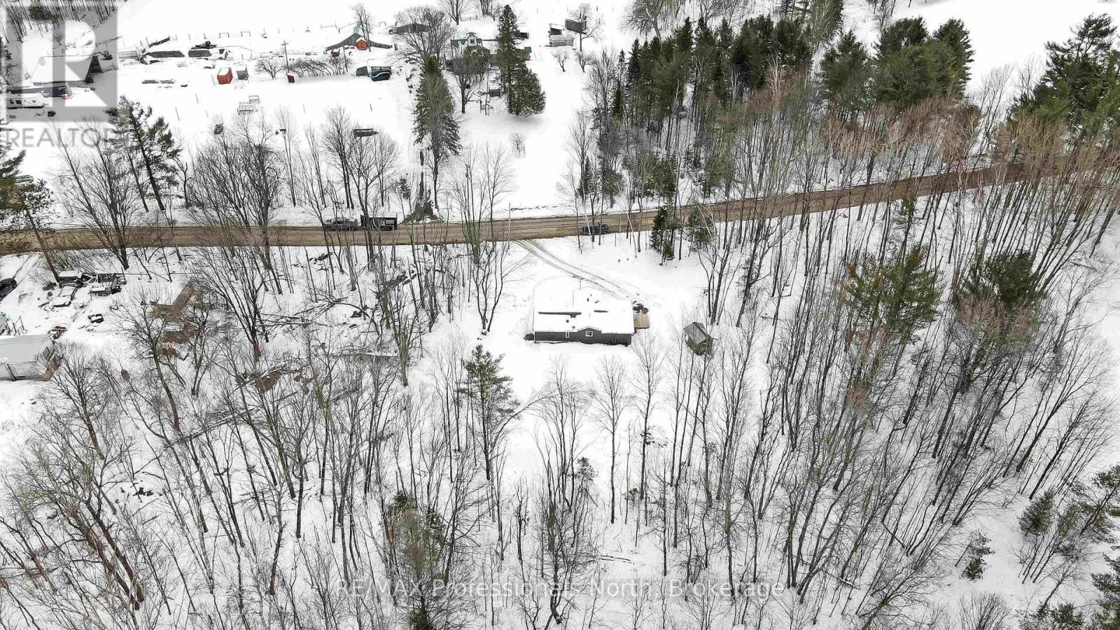 1627 Old Donald Road, Dysart Et Al, Ontario  K0M 1S0 - Photo 27 - X12922702