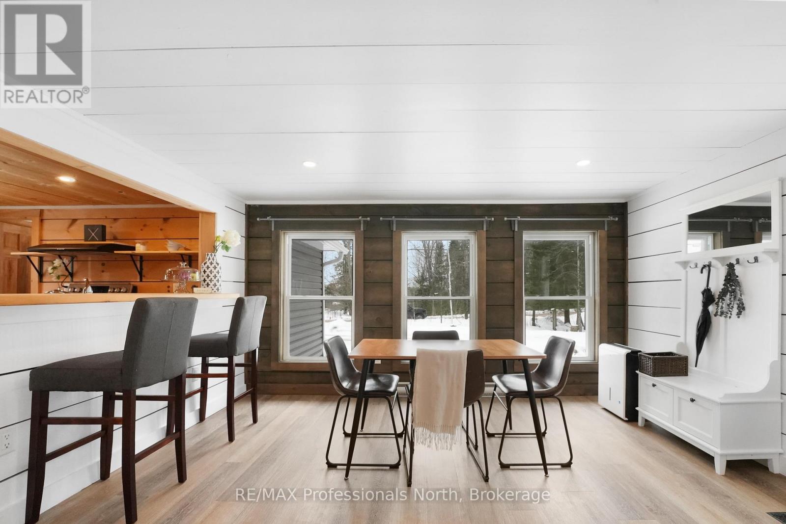 1627 Old Donald Road, Dysart Et Al, Ontario  K0M 1S0 - Photo 6 - X12922702