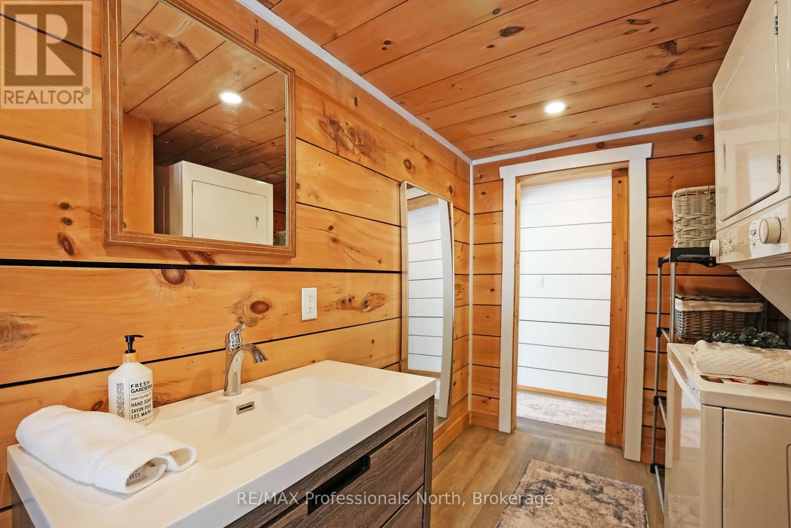 1627 Old Donald Road, Dysart Et Al, Ontario  K0M 1S0 - Photo 23 - X12922702