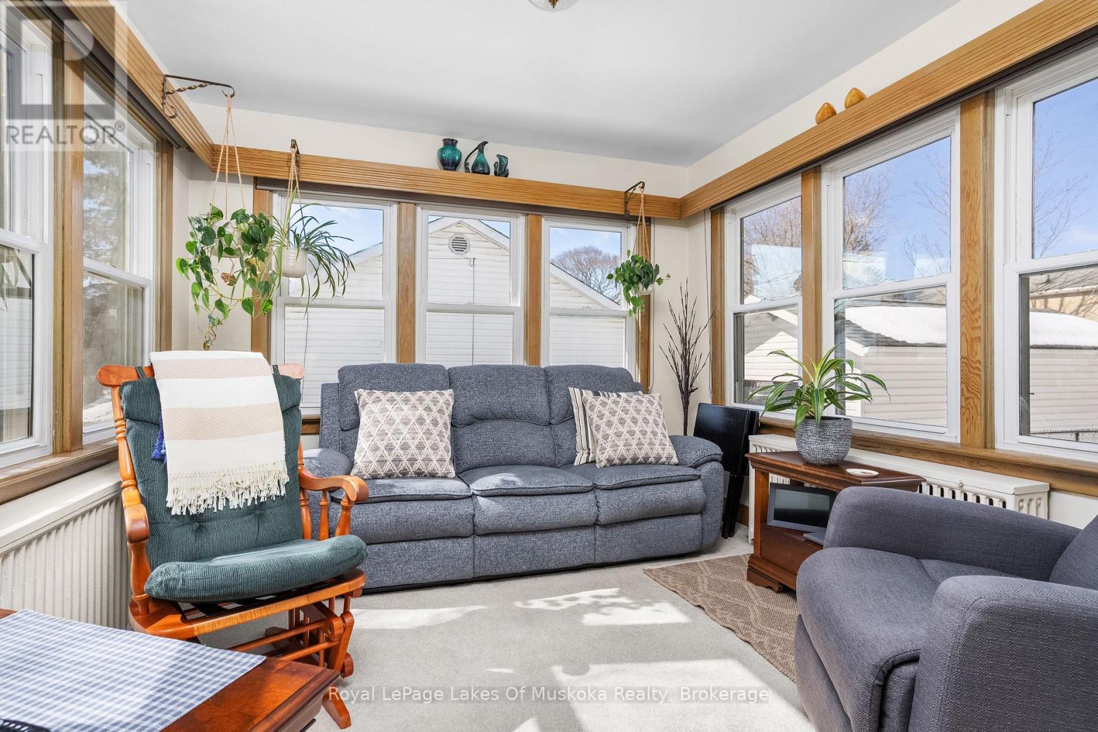 10 Morris Avenue, Huntsville (Chaffey), Ontario  P1H 1G4 - Photo 10 - X12935488