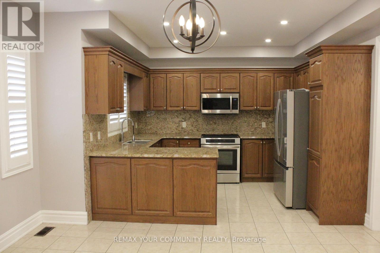 108 Cabin Trail Crescent, Whitchurch-Stouffville, Ontario  L4A 0S7 - Photo 17 - N12934842