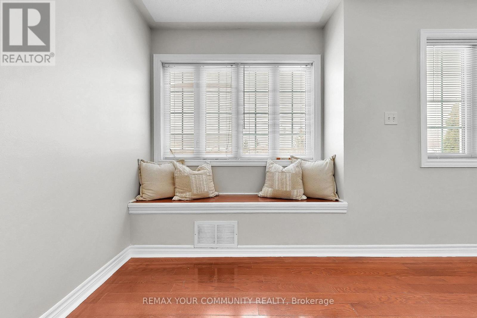 111 Worthington Avenue, Richmond Hill, Ontario  L4E 3Z6 - Photo 21 - N12836478