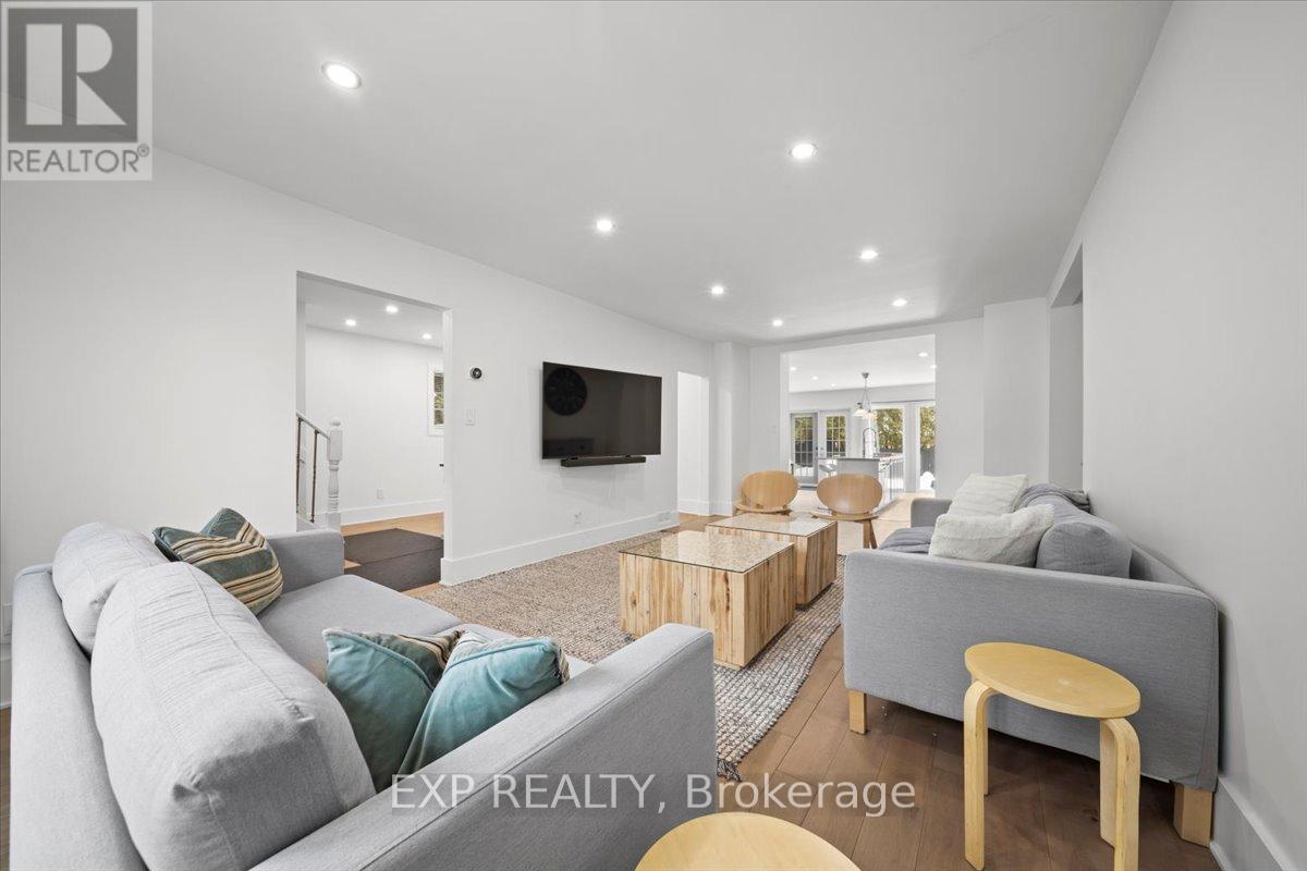 88 Range Road, Ottawa, Ontario  K1N 8J5 - Photo 2 - X12769240