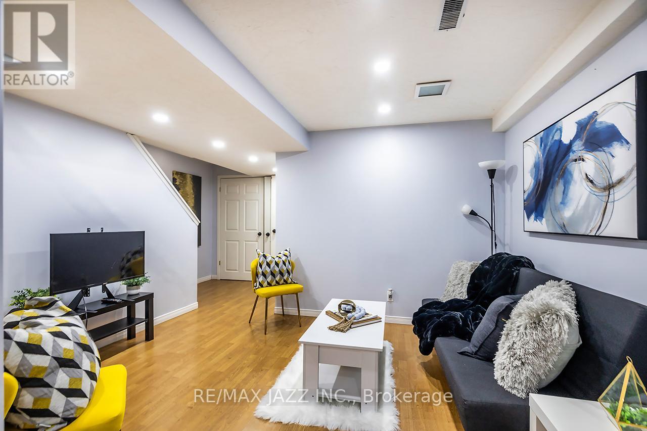 33 Mossgrove Court, Clarington, Ontario  L1E 1P4 - Photo 20 - E12935624