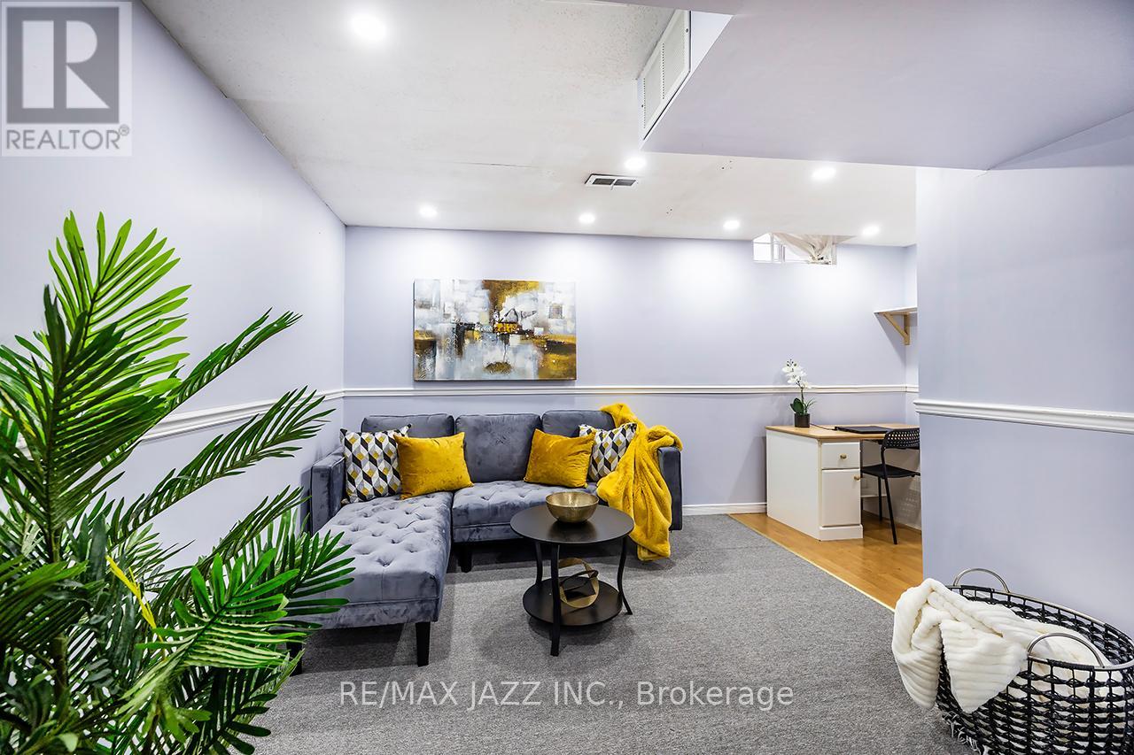 33 Mossgrove Court, Clarington, Ontario  L1E 1P4 - Photo 22 - E12935624